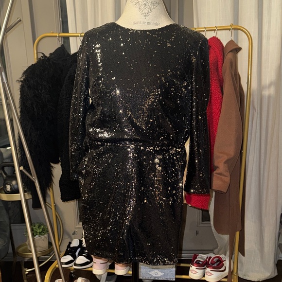 Miss Selfridge Black Sequin Long Sleeve Romper Dress Shorts Dressy Cocktail 6 - Picture 2 of 11